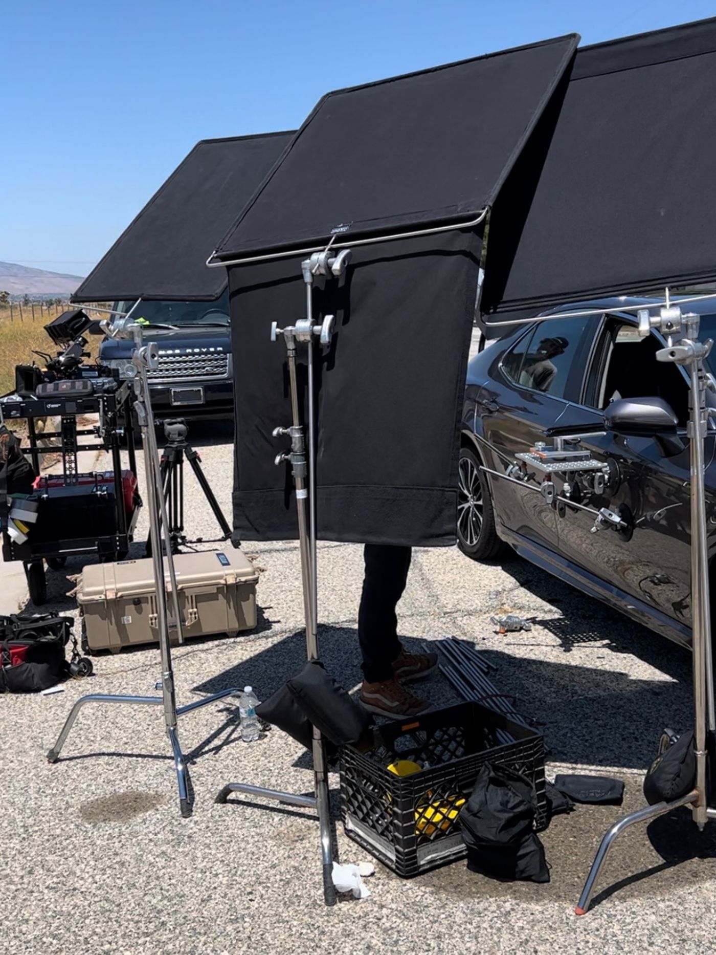 Lighting rig set up on the desert road, photo 6